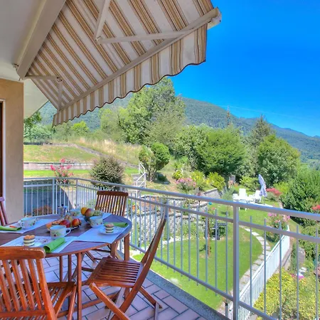 Apartment A Due Passi Dal Bosco: Hillside Apartment With Garden&Bbq - Happy Rentals Laveno-Mombello