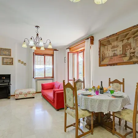 Apartment A Due Passi Dal Bosco: Hillside Apartment With Garden&Bbq - Happy Rentals