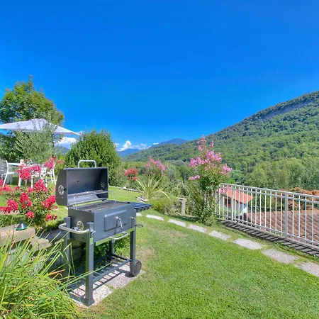 A Due Passi Dal Bosco: Hillside Apartment With Garden&Bbq - Happy Rentals * Laveno-Mombello
