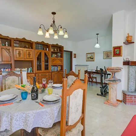 A Due Passi Dal Bosco: Hillside Apartment With Garden&Bbq - Happy Rentals *
