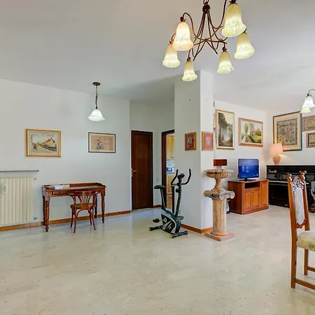 A Due Passi Dal Bosco: Hillside Apartment With Garden&Bbq - Happy Rentals Apartment