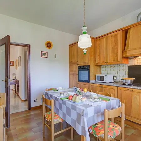 Apartment A Due Passi Dal Bosco: Hillside Apartment With Garden&Bbq - Happy Rentals