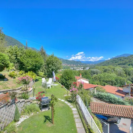 A Due Passi Dal Bosco: Hillside Apartment With Garden&Bbq - Happy Rentals Laveno-Mombello