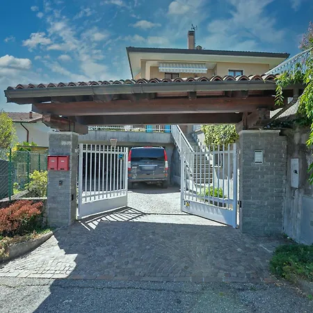 Apartment A Due Passi Dal Bosco: Hillside Apartment With Garden&Bbq - Happy Rentals Laveno-Mombello