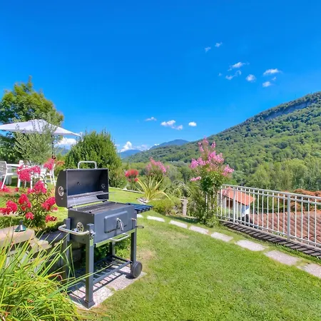 A Due Passi Dal Bosco: Hillside With Garden&bbq - Happy Laveno-Mombello