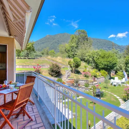 Appartement A Due Passi Dal Bosco: Hillside With Garden&bbq - Happy *