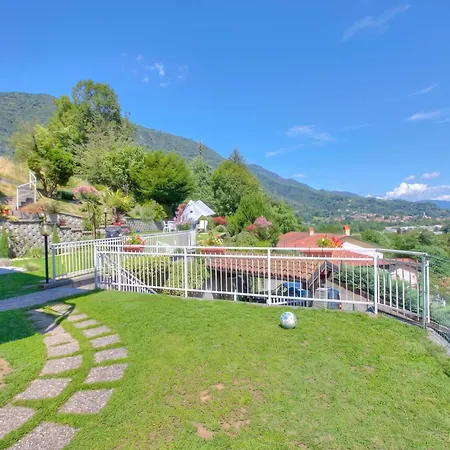 A Due Passi Dal Bosco: Hillside With Garden&bbq - Happy *