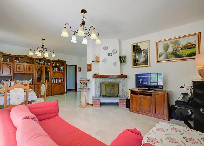 A Due Passi Dal Bosco - Happy Apartament Laveno-Mombello