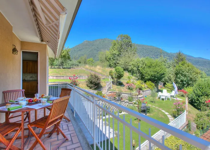 A Due Passi Dal Bosco - Happy Laveno-Mombello